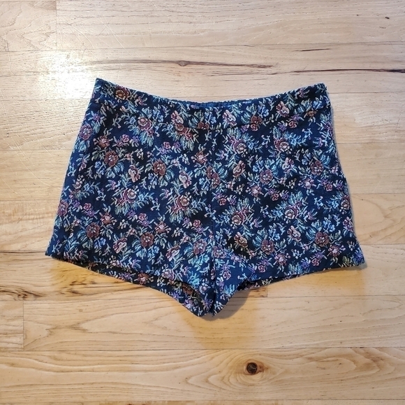 RETRO Forever 21 floral lined shorts - Picture 1 of 5